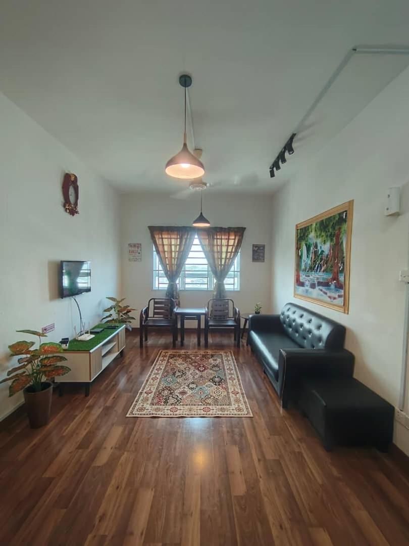 Anggerik Camelia Homestay Apartment Ladang Tok Pelam Куала Теренгану Екстериор снимка